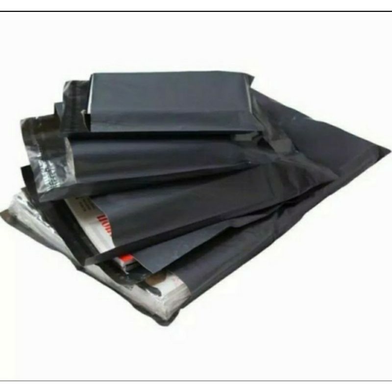 

PLASTIK POLYMAILER AMPLOP HITAM UNTUK PACKING ONLINE