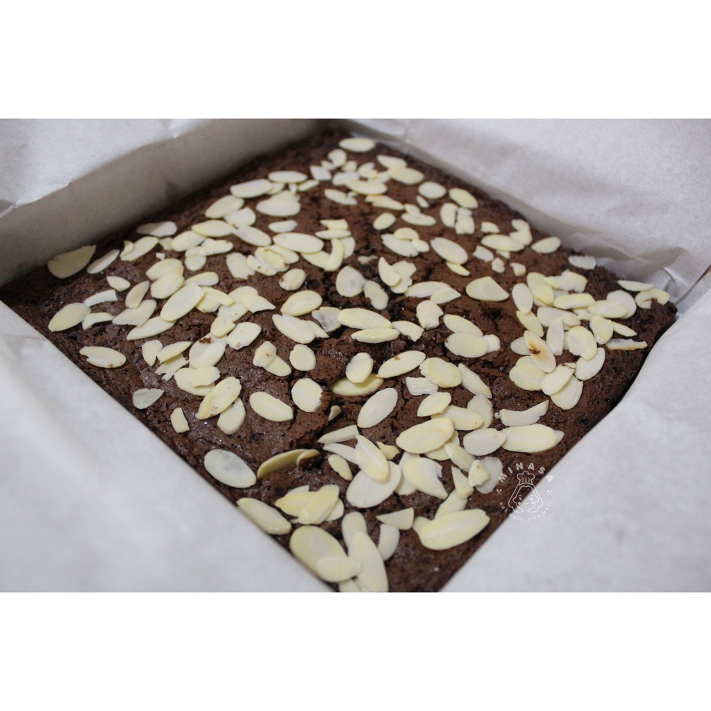 

Fudgy Brownies size 20x20cm