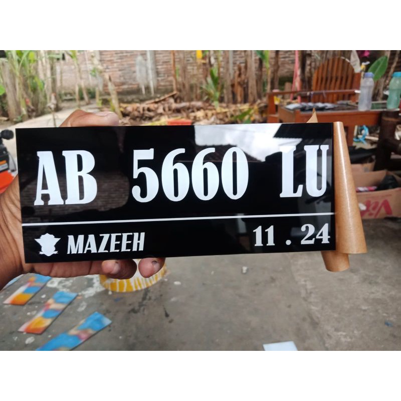 Plat nomor akrilik custom ( satu )