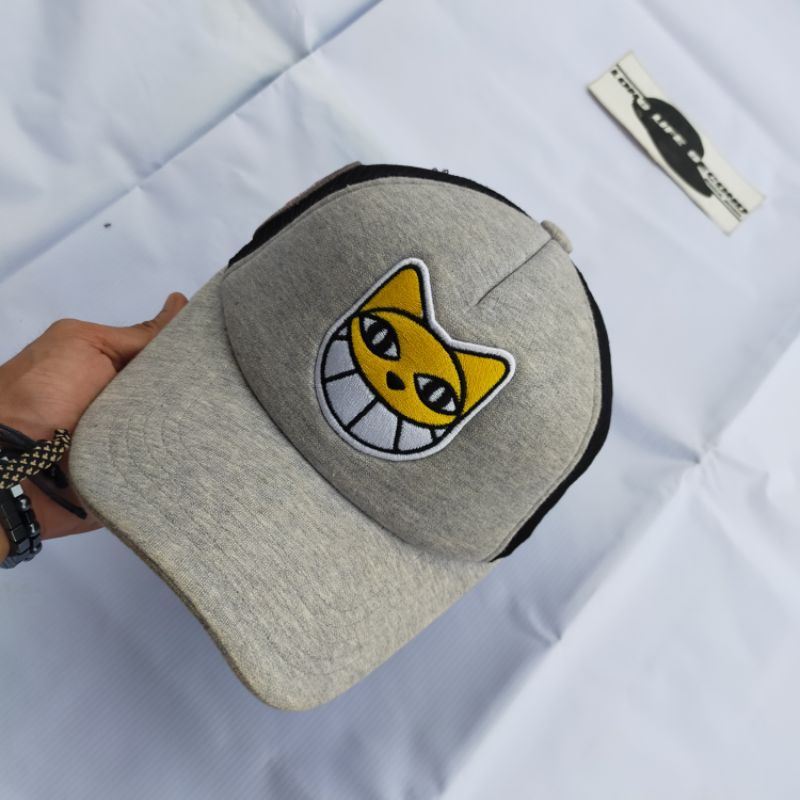 topi cap trucker ttoma bekas preloved branded