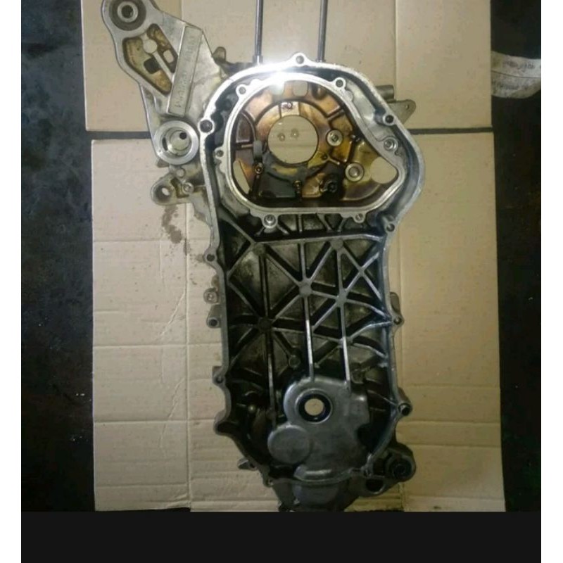 blok tengah krengkes crankcase kalter kiri ori yamaha mio m3 mio z mio s