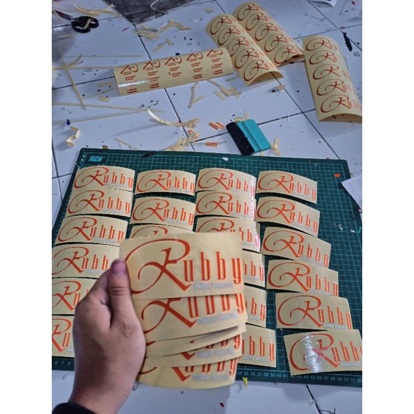 Custom cutting sticker tanpa minimal (KONFIRMASI TERLEBIH DAHULU)