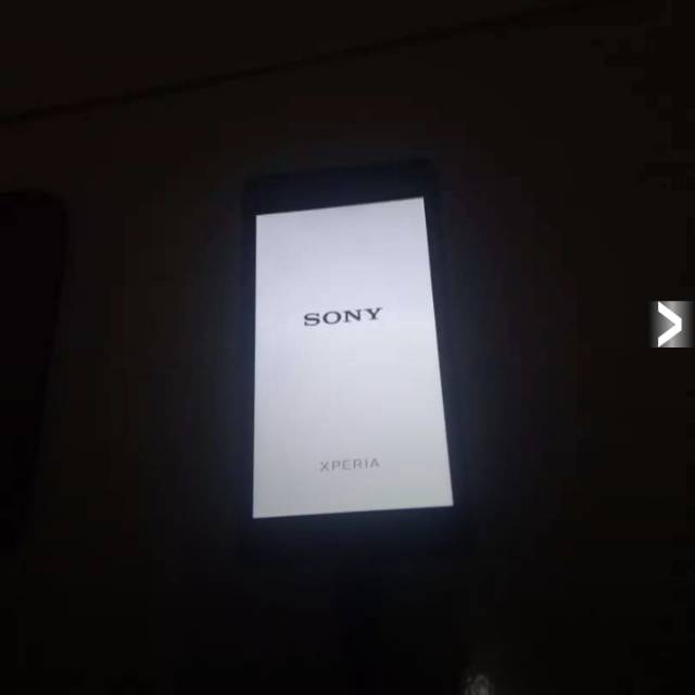 Sony Xperia Z5 Compact - second, minus