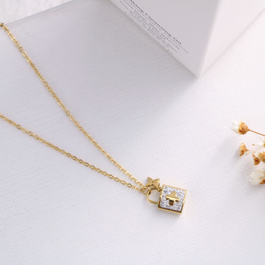Kalung gembok titanium kore fashion anti karat