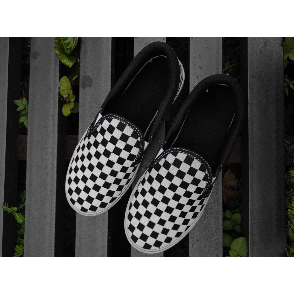 SEPATU SLIP ON CHECKERBOARD PRIA WANITA NO BRAND CATUR SEPATU SLOP TERMURAH