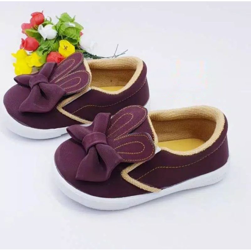 sepatu anak perempuan slip on model kelinci size 22-25