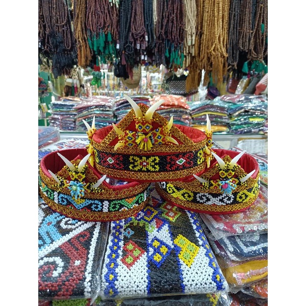 Topi/peci manik adat Dayak  Kalimantan