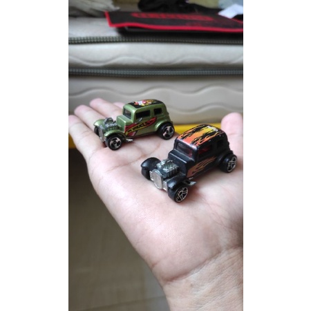 Hotwheels ford vicky 32