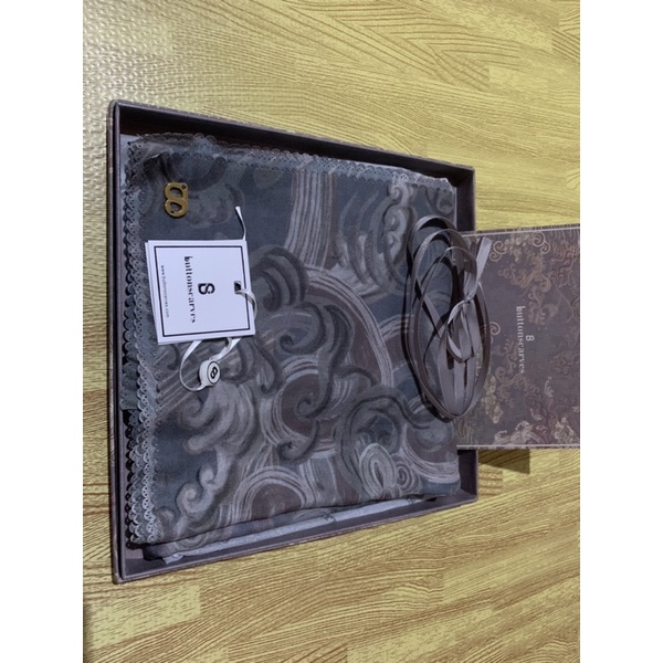PREWASH ONLY LIKE NEW THE WAVE SERIES BUTTONSCARVES  X ALLYSSA HAWADI WARNA STORMY COMFY SET BENANG 