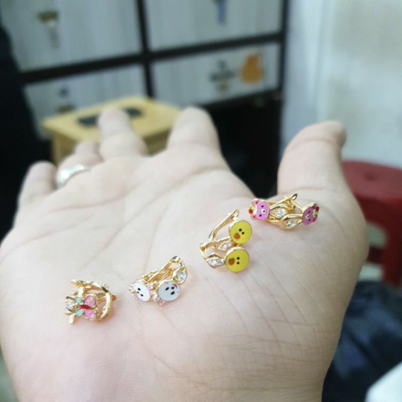 anting anak emas karakter lucu
