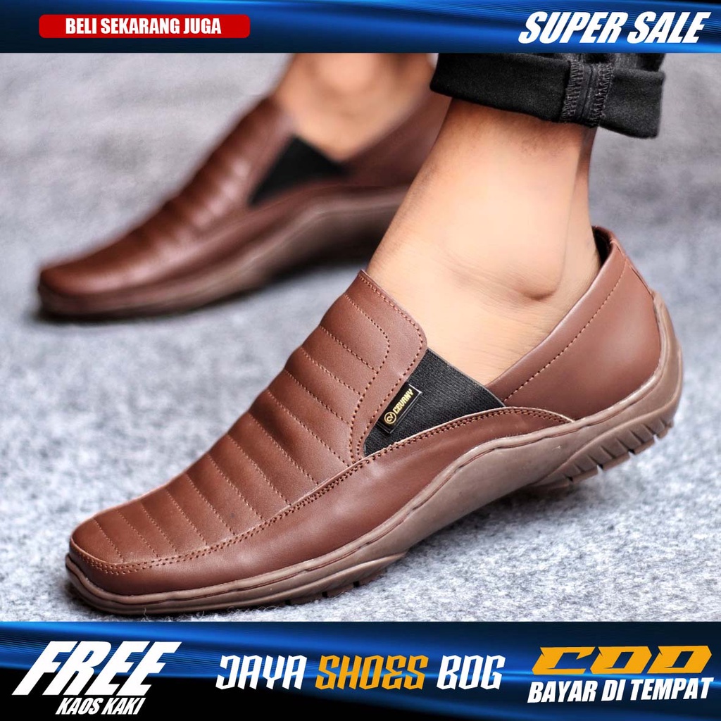 Sepatu Kasual Slip On Pria Original CVNY Kulit Asli  Sepatu Kerja Casual Premium Terbaru Terlaris