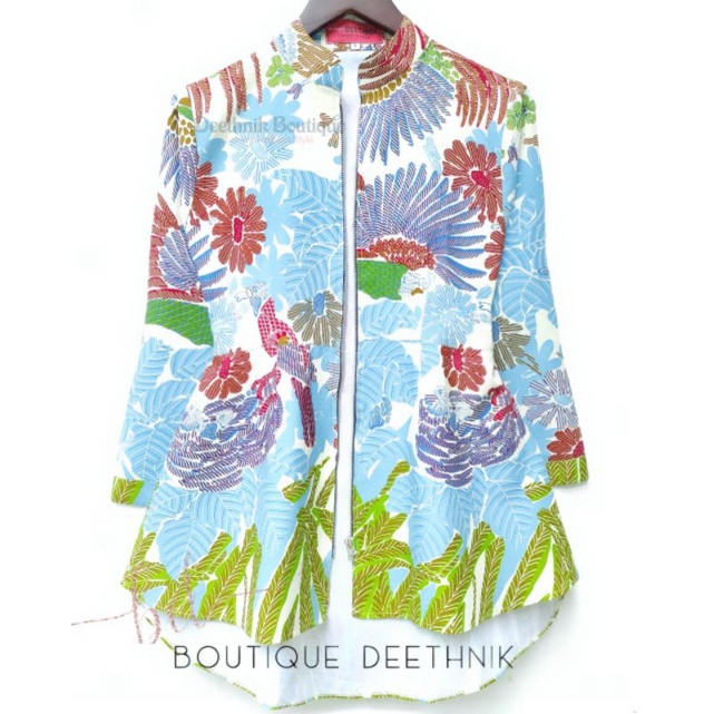 baju batik model peplum warna dasar putih baju batik modern wanita baju batik kerja deethnik