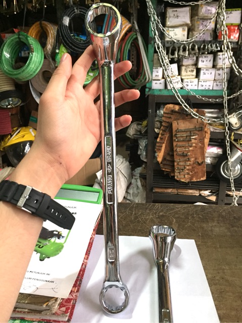 Kunci Ring 25X28 MM Fukung