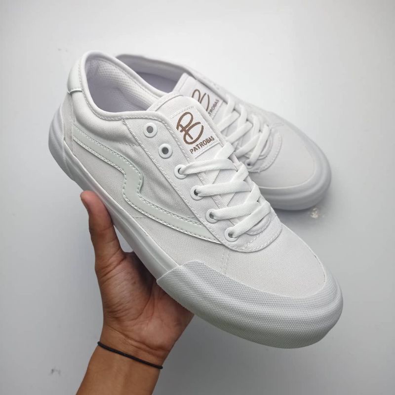 Patrobas Ivan Triple White