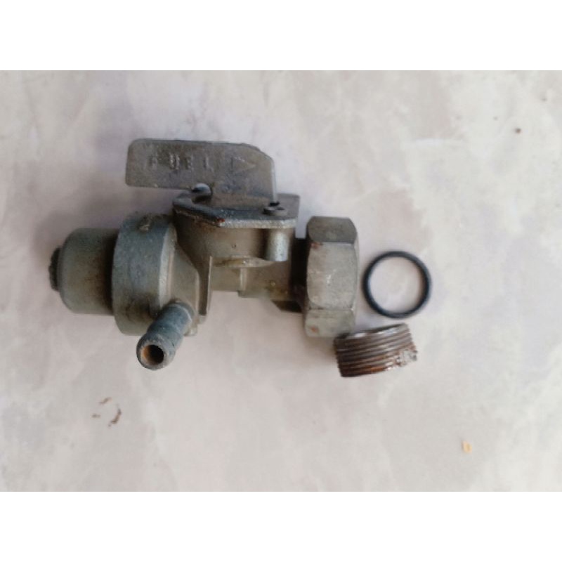 Kran bensin original copotan megapro kondisi tidak rembes seal aman, minus sunduk pipa + shock untuk