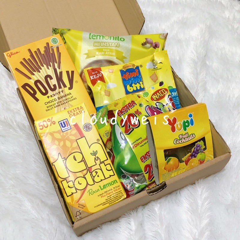 

SNACK BOX HAMPERS GIFTBOX KUNING (YELLOW SET)