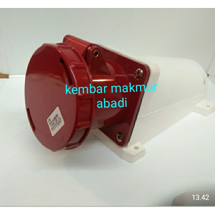 Surface Mounting 3P 63A Female Steker E 135 3P + E + N