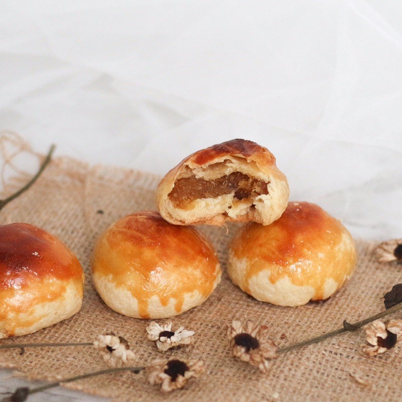 

Bakpia/ Pia Nanas Enak Spesial