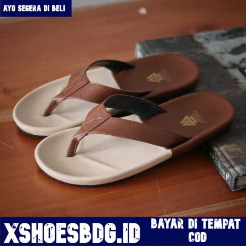 TERBARU - Sendal Pria Distro Jepit Terbaru Kulit Pu Original Casual Surfing Nyaman Ringan Pantai