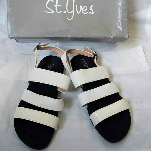 ST YVES SANDAL WANITA