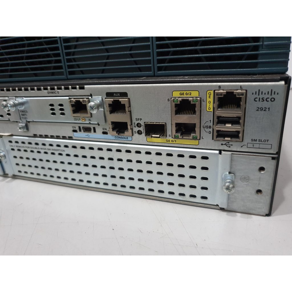 Cisco Router 2921 k9.