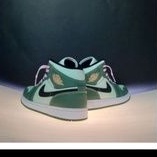 Air Jordan 1 Mid SE Dutch Green Black Barely Green"