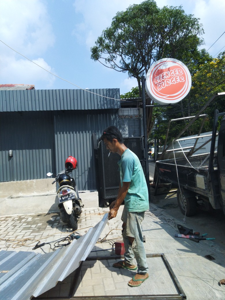 Zola_batik Batik Couple Brokat Selendang Amora Mika Army High Quality - Nirmala Marissa