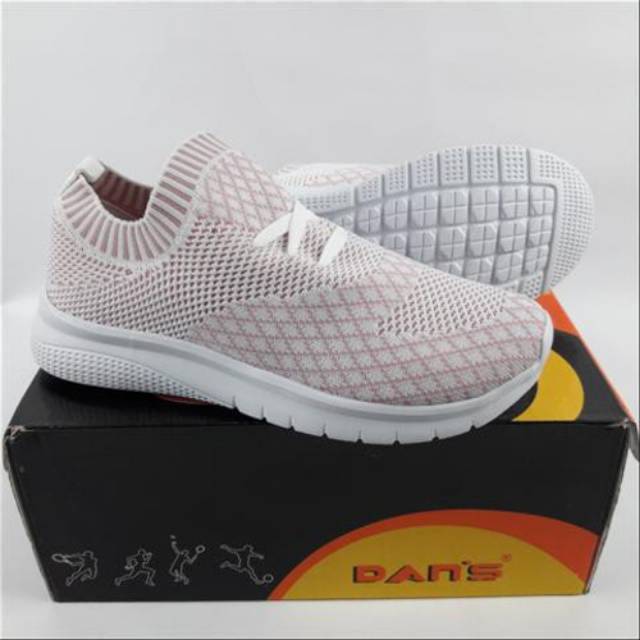 Sepatu wanita slip on dans besie