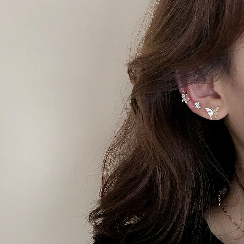 Anting Tusuk Sterling Silver 925 Desain Kupu-Kupu Hias Berlian Imitasi Untuk Wanita