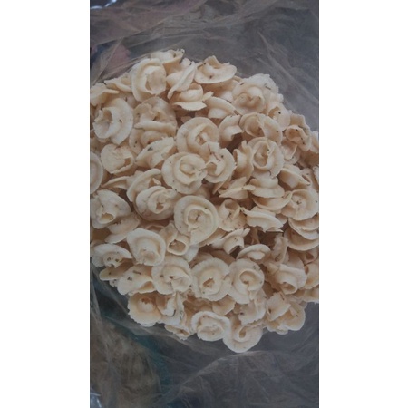 

Bungo Durian / Kue Galuak, Oleh oleh khas Minang.