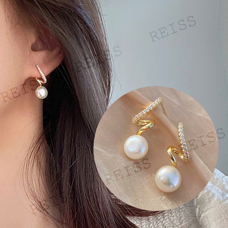 Anting Tusuk Bentuk Geometri Aksen Mutiara Bahan 925 Silver