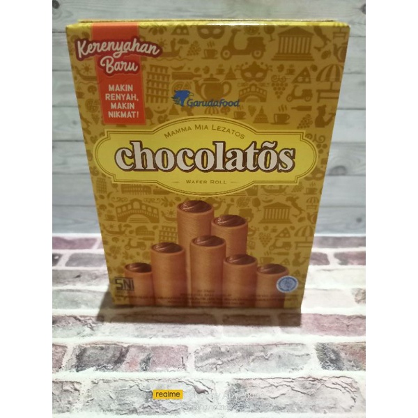 

Chocolatos Wafer Roll Classic Kemasan Box Isi 24 pcs