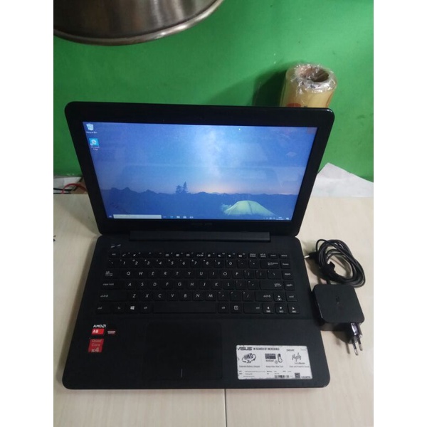 Laptop Asus AMD A8-7410 Gen 7 APU With AMD Radeon R5 Graphics