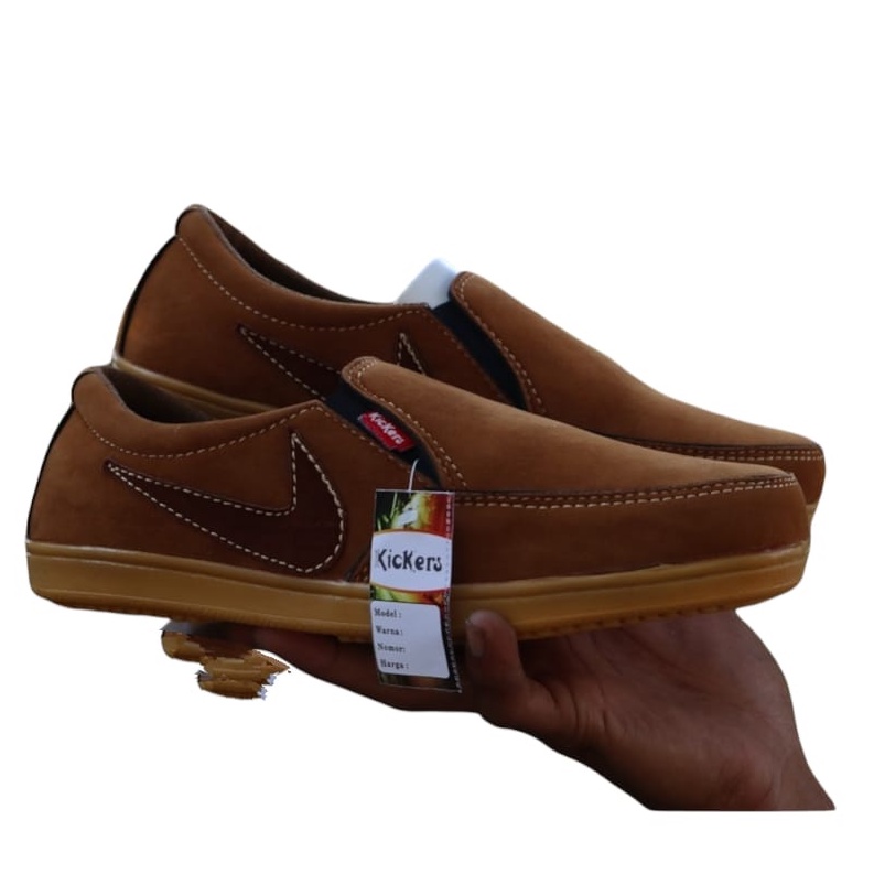 COD !! Sepatu Slop Pria Kickers Knop PAPARA Sepatu Kasual Slip On Pria Santai Murah