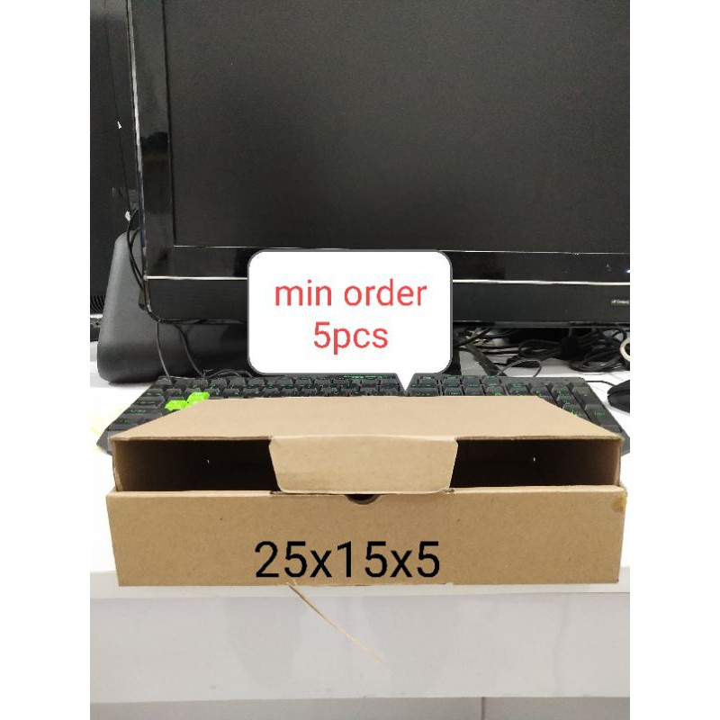 

Kardus packing box pizza/die cut 25x15x5