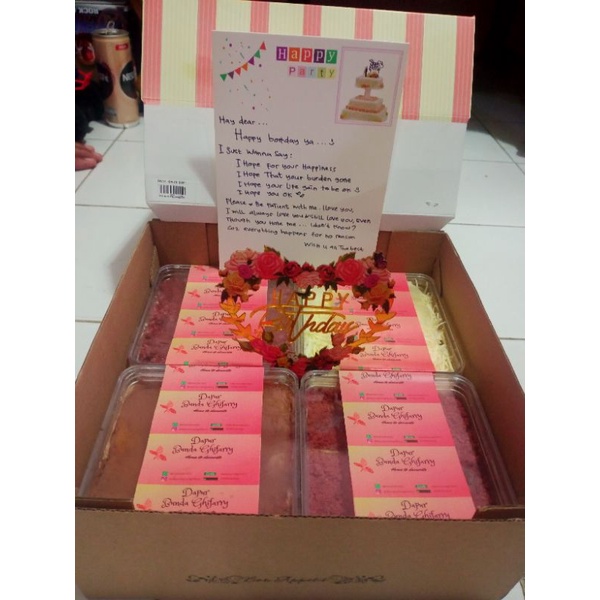 

Hampers Dessert Box