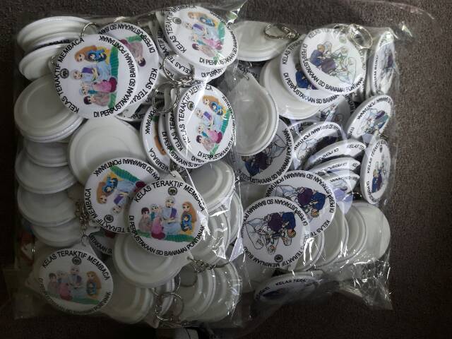 Gantungan kunci dan pin press kaleng 58mm min order 24 pcs