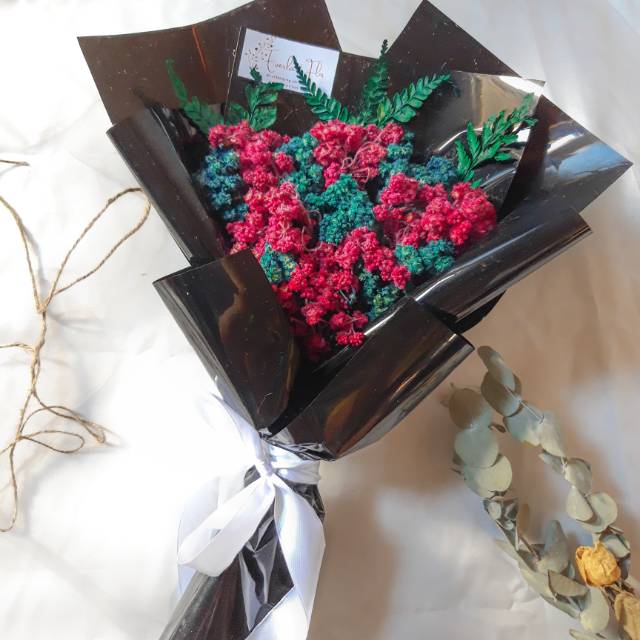 Buket bunga / buket edelweis / hadiah wisuda / hadiah ultah / birthday gift