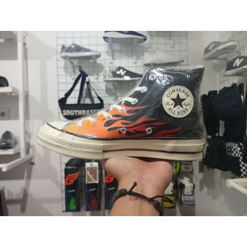 CONVERSE CHUCK 70s HI BLACK ENAMEL RED