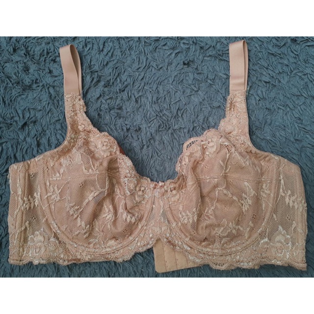 Bra triumph nude lace