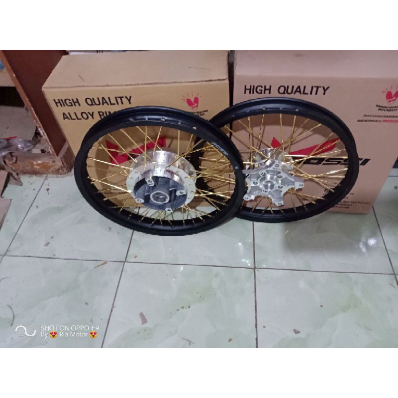 velg jari-jari CB 150 r new/cbr 150 ring 17 x185/160