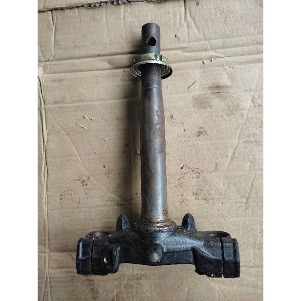 t segitiga bawah shock depan beat karbu/beat fi/scoopy fi/vario old/vario 110/vario 150 led ori copo