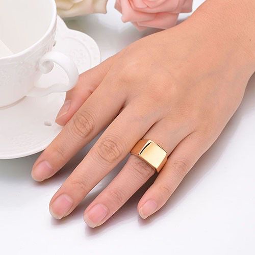 Cincin Titanium Wanita Dan Pria Lapis Emas Anti Karat CTBOX