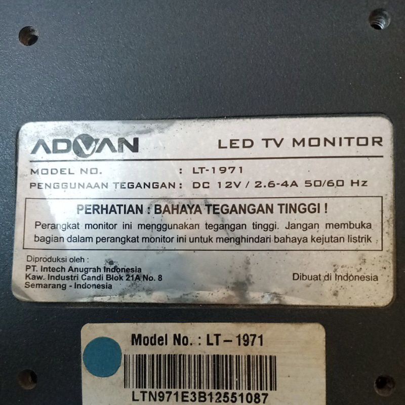 mesin tv universal advance 19 inch wide