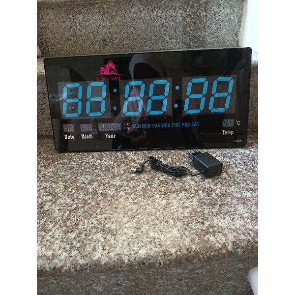 Jam Digital Dinding LED / Merah / Hijau / Biru 4622