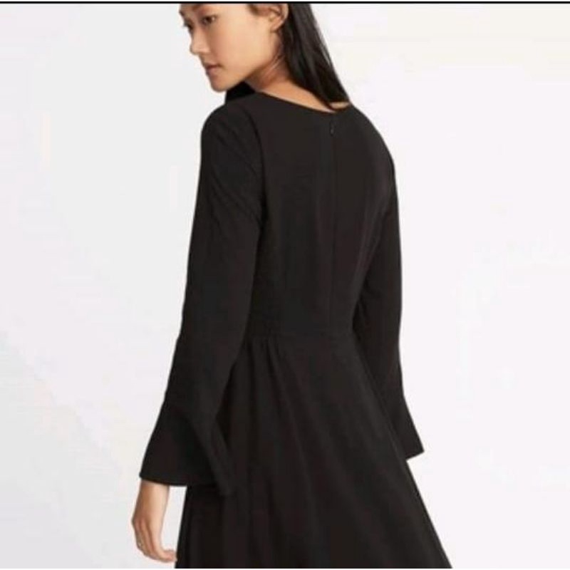 Fit n Flare fluted sleeve dres