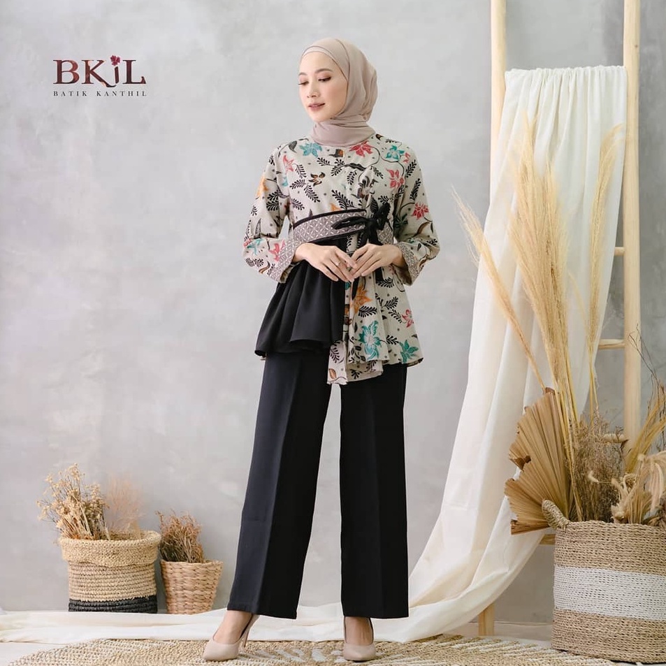 tey-17 Batik wanita ASJ SA HRB026 Kenongo Kemeja Tosca Pendek-Ayunda hitam