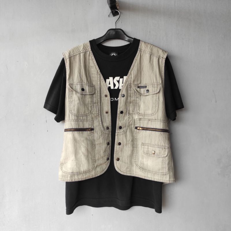 VEST by TORAICHI