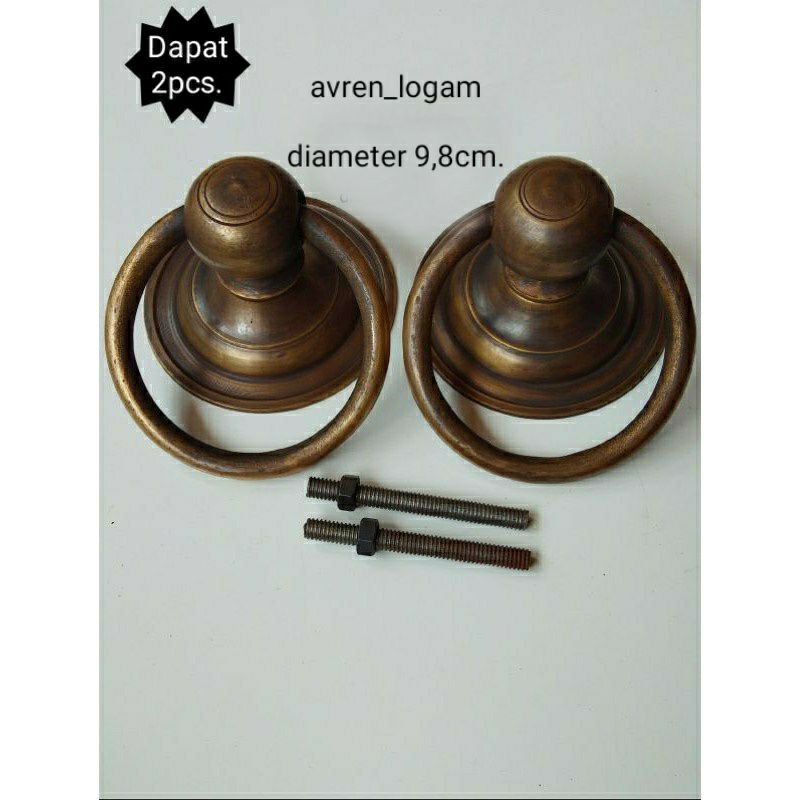 Handle pintu kuningan gebyok kuno diameter 9,8cm.