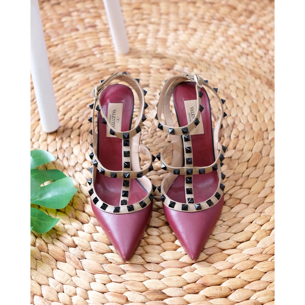 VALENTINO GARAVANI LEATHER AUTHENTIC STUDDED HEELS ANKLE STRAP HEELS ROCKSTUD CALFSKIN 10 CM RED
